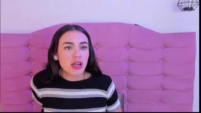 Image 3 of kylie_ls Stream on Chaturbate on 1 month ago