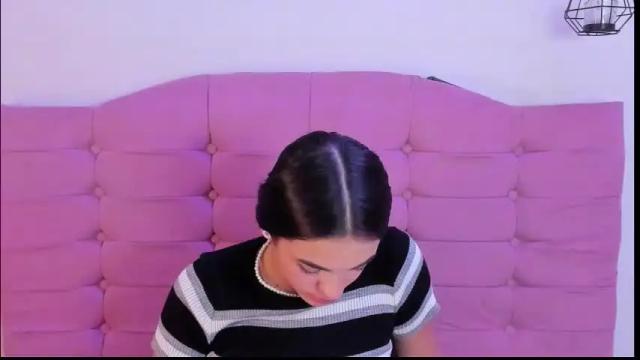 Image 6 of kylie_ls Stream on Chaturbate on 1 month ago