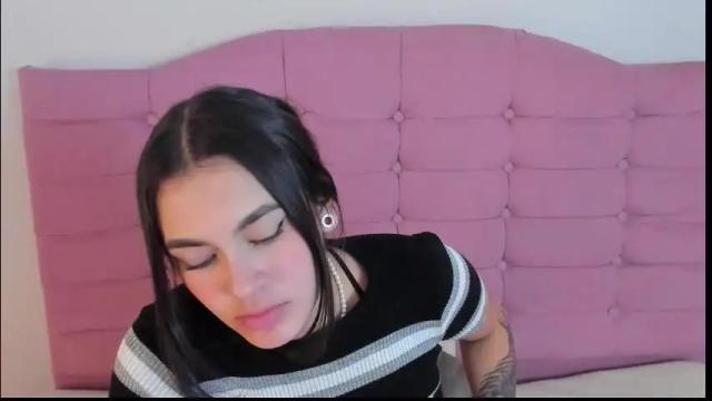 Image 11 of kylie_ls Stream on Chaturbate on 1 month ago