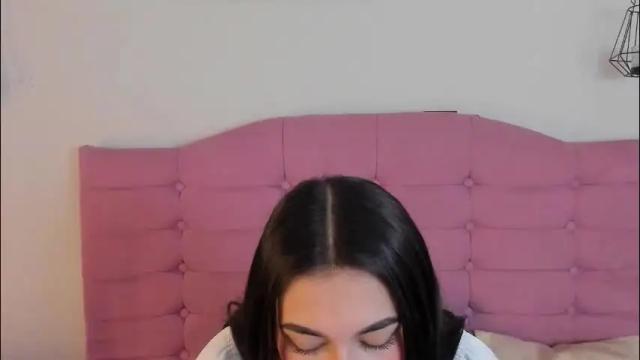 Image 6 of kylie_ls Stream on Chaturbate on 1 month ago