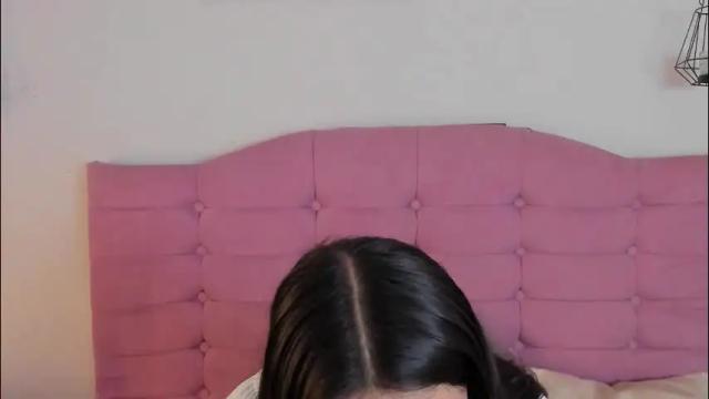 Image 8 of kylie_ls Stream on Chaturbate on 1 month ago