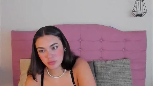 Image 8 of kylie_ls Stream on Chaturbate on 1 month ago