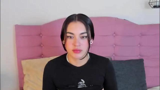 Image 4 of kylie_ls Stream on Chaturbate on 1 month ago