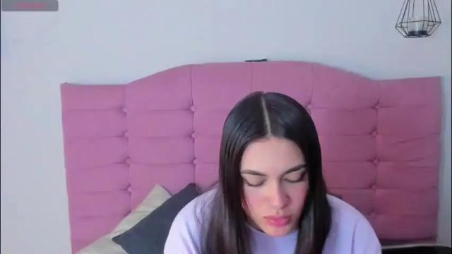 Image 6 of kylie_ls Stream on Chaturbate on 2 days ago