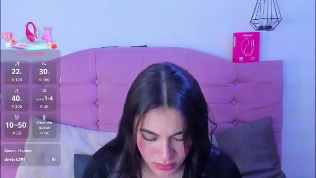 Image 2 of kylie_ls Stream on Chaturbate on 1 day ago
