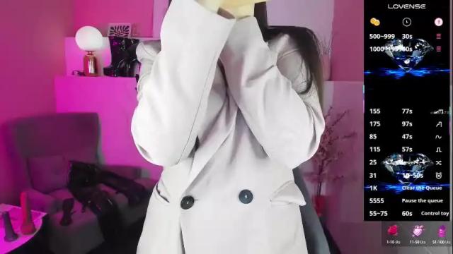 Image 10 of kylie_mellow Stream on Chaturbate on 1 month ago