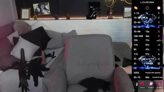 Image 4 of kylie_mellow Stream on Chaturbate on 26 days ago