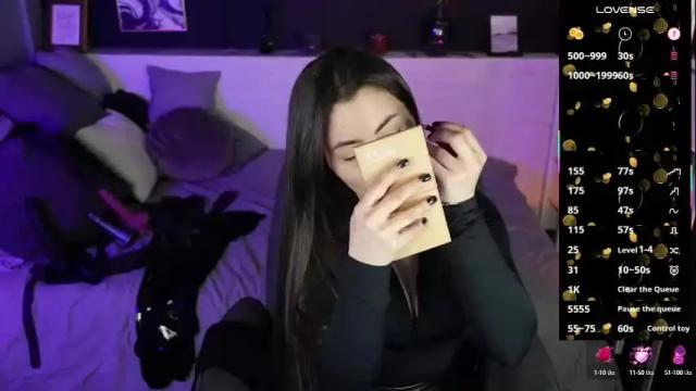 Image 11 of kylie_mellow Stream on Chaturbate on 27 days ago