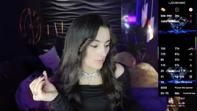 Image 3 of kylie_mellow Stream on Chaturbate on 13 days ago