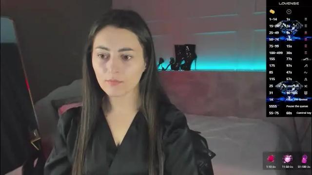 Image 2 of kylie_mellow Stream on Chaturbate on 1 month ago