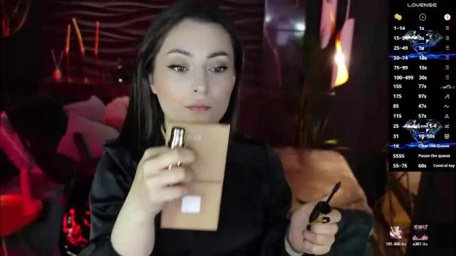 Image 2 of kylie_mellow Stream on Chaturbate on 1 month ago