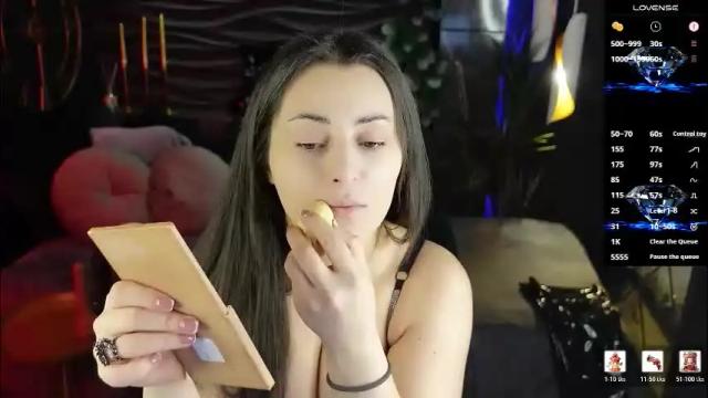 Image 7 of kylie_mellow Stream on Chaturbate on 11 days ago