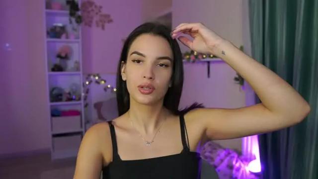 Image 2 of kylie_quinn_018 Stream on Chaturbate on 18 months ago