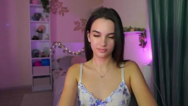 Image 6 of kylie_quinn_018 Stream on Chaturbate on 18 months ago