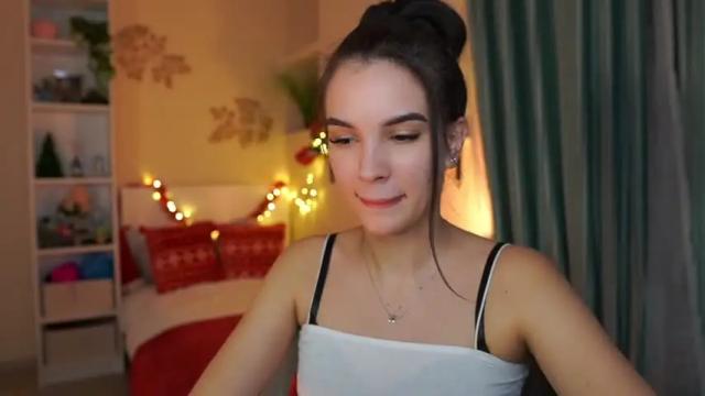 Image 4 of kylie_quinn_018 Stream on Chaturbate on 17 months ago