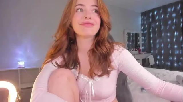 Image 2 of kylie_starrrr Stream on Chaturbate on 5 months ago