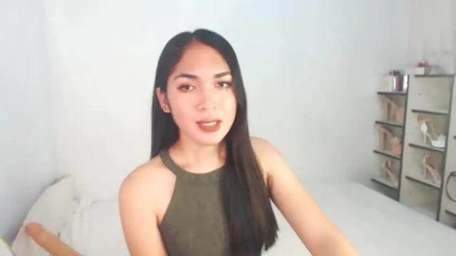 Image 8 of kyliebig1surprise Stream on Chaturbate on 12 months ago