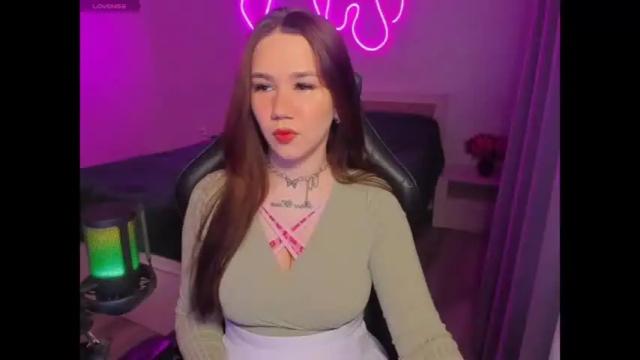 Thumbnail 1, kyliechapman's Stream at Chaturbate, 12 months ago