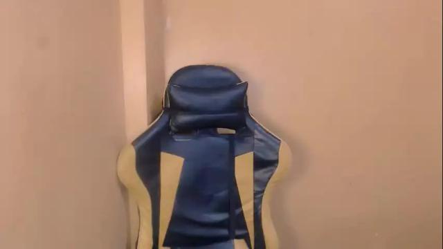Image 3 of kylieebarbie97 Stream on Chaturbate on 5 months ago