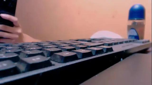 Image 12 of kylieebarbie97 Stream on Chaturbate on 2 months ago