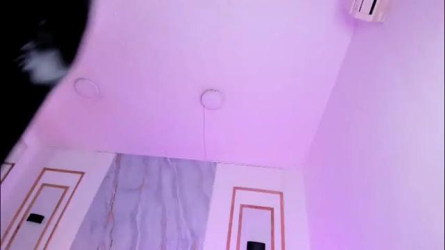 Image 6 of kyliegomez Stream on Chaturbate on 2 months ago