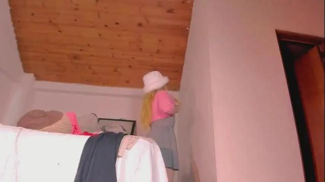 Image 8 of kyliekandy Stream on Chaturbate on 26 days ago