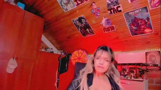 Image 10 of kyliekandy Stream on Chaturbate on 15 days ago