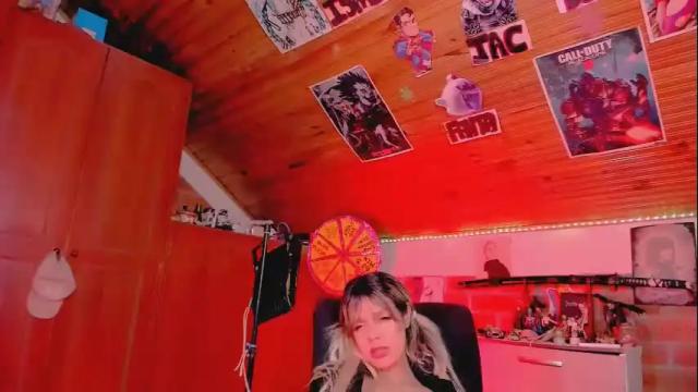 Image 11 of kyliekandy Stream on Chaturbate on 15 days ago