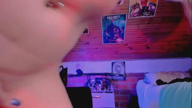 Image 12 of kyliekandy Stream on Chaturbate on 13 days ago