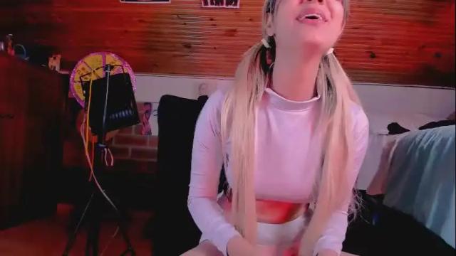 Image 4 of kyliekandy Stream on Chaturbate on 13 days ago
