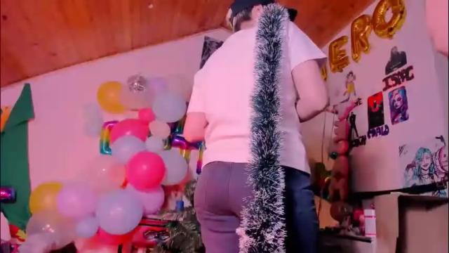 Image 2 of kyliekandy Stream on Chaturbate on 1 month ago