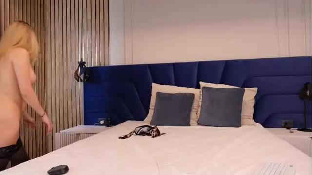 Image 8 of kylievee Stream on Chaturbate on 5 days ago