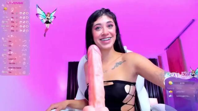 Image 8 of kyliie_jones Stream on Chaturbate on 14 months ago