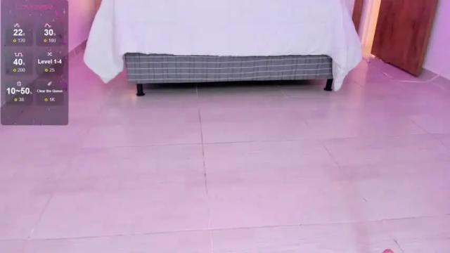 Image 3 of kyliie_jones Stream on Chaturbate on 13 months ago