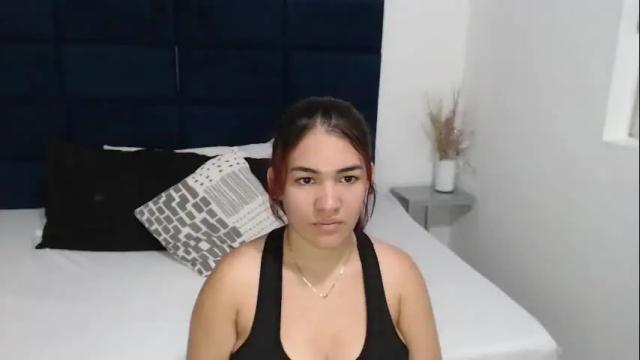 Image 8 of kyliiebaker Stream on Chaturbate on 1 month ago
