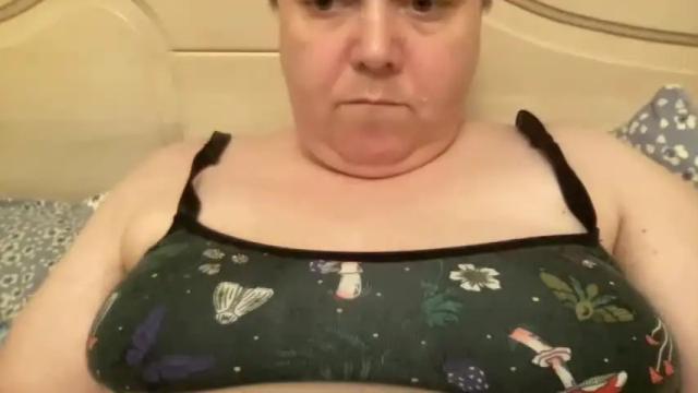 Image 12 of kylorencat Stream on Chaturbate on 14 months ago
