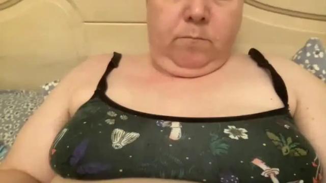 Image 2 of kylorencat Stream on Chaturbate on 14 months ago