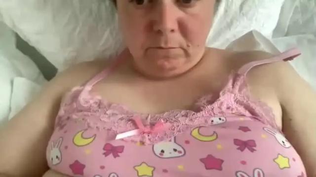 Image 3 of kylorencat Stream on Chaturbate on 13 months ago
