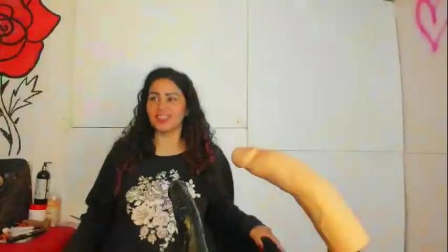 Image 12 of kymberlyhott Stream on Chaturbate on 3 months ago