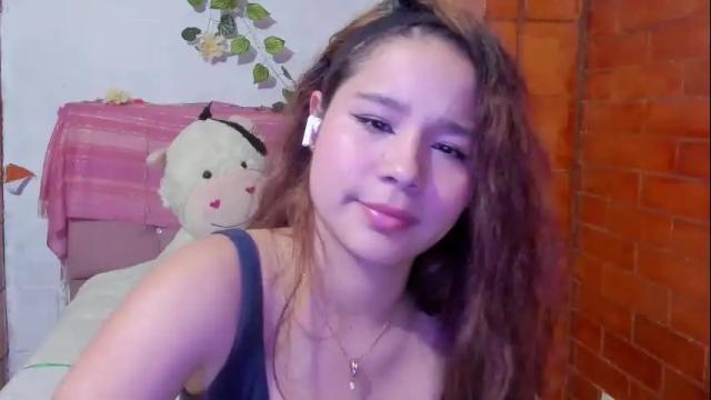 Image 11 of kyomi_beth Stream on Chaturbate on 1 month ago