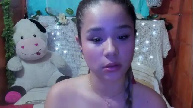 Image 2 of kyomi_beth Stream on Chaturbate on 10 days ago