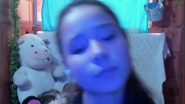 Image 2 of kyomi_beth Stream on Chaturbate on 4 days ago