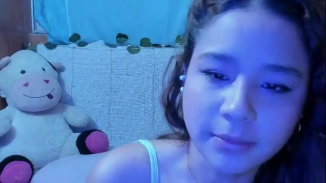 Image 7 of kyomi_beth Stream on Chaturbate on 1 day ago