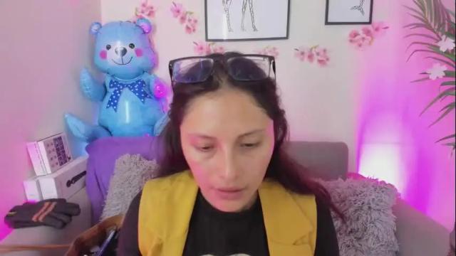 Image 11 of kyomi_chang Stream on Chaturbate on 1 month ago