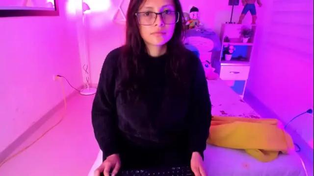 Image 2 of kyomi_chang Stream on Chaturbate on 28 days ago