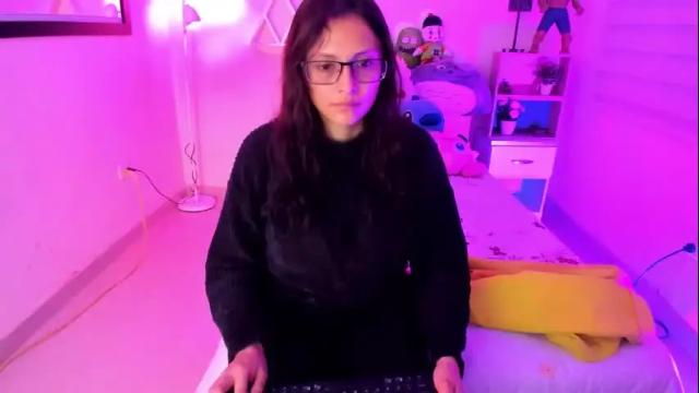 Image 3 of kyomi_chang Stream on Chaturbate on 28 days ago