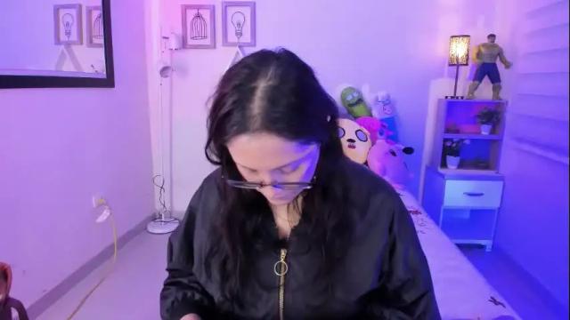 Image 4 of kyomi_chang Stream on Chaturbate on 12 days ago