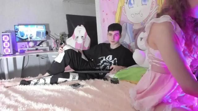 Image 6 of l1ttlekiki Stream on Chaturbate on 13 months ago
