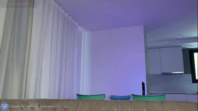 Image 11 of l_0l Stream on Chaturbate on 26 days ago