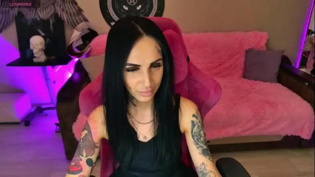 Image 3 of l_succuba_l Stream on Chaturbate on 1 month ago